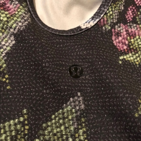 Lululemon fitted shirt - Picture 3 of 4